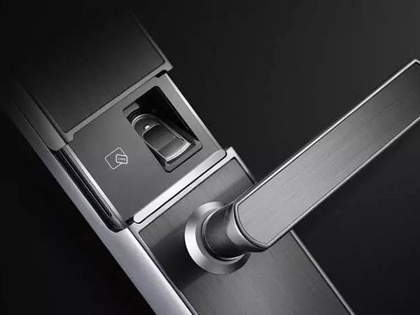 香坊24小时上门开锁公司